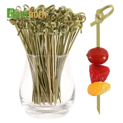 Brochettes de nœuds de bambou